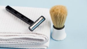 Disposable Triple Blade Razors - Smooth and Effortless Shaving