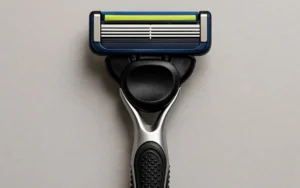 Why Professional Barbers Still Prefer Single-Blade Razors?